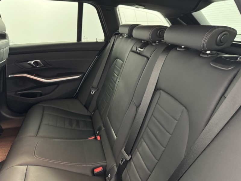 2024 (74) BMW 3 SERIES 320i M Sport 5dr Step Auto 5276316