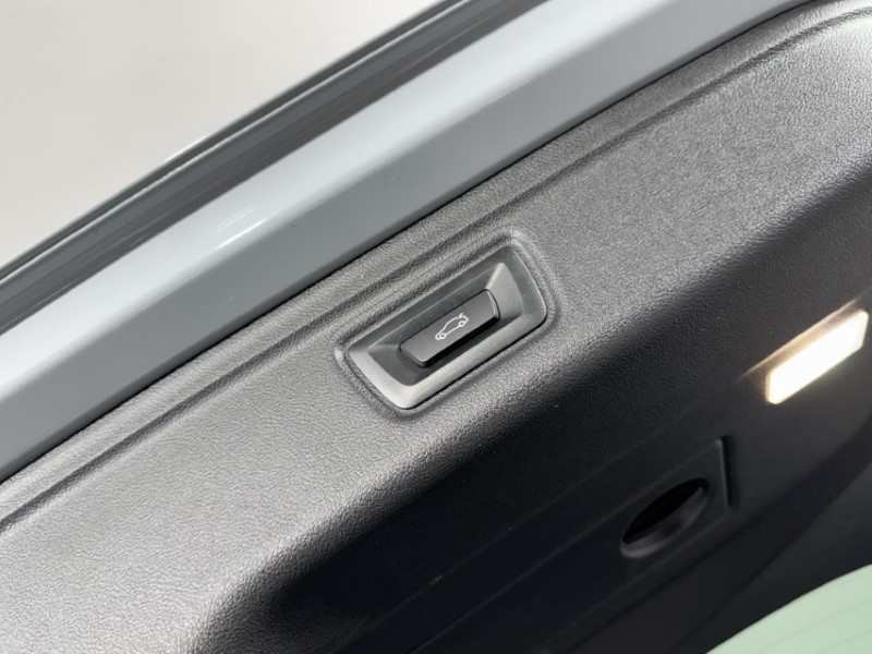 2024 (74) BMW 3 SERIES 320i M Sport 5dr Step Auto 5276313