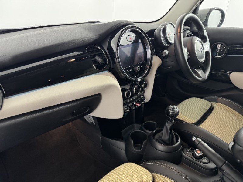 2021 (71) MINI HATCHBACK 1.5 One Classic 5dr 5254501