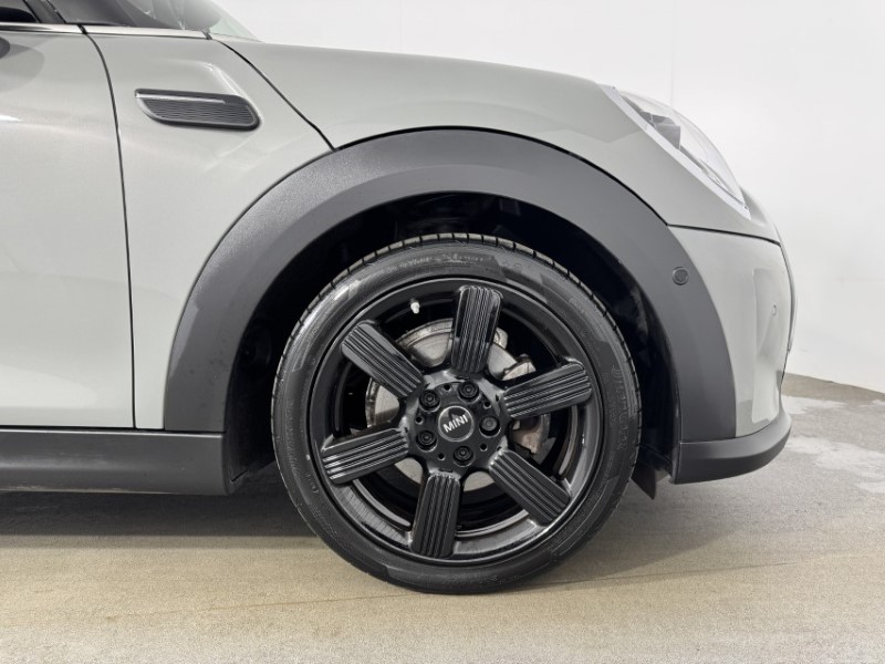 2021 (71) MINI HATCHBACK 1.5 One Classic 5dr 5254437