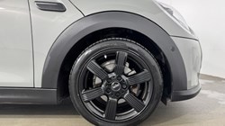 2021 (71) MINI HATCHBACK 1.5 One Classic 5dr 5254437