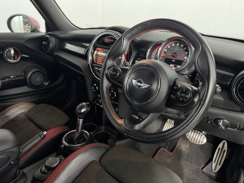 2017 (17) MINI HATCHBACK 2.0 John Cooper Works 3dr Auto 5274410