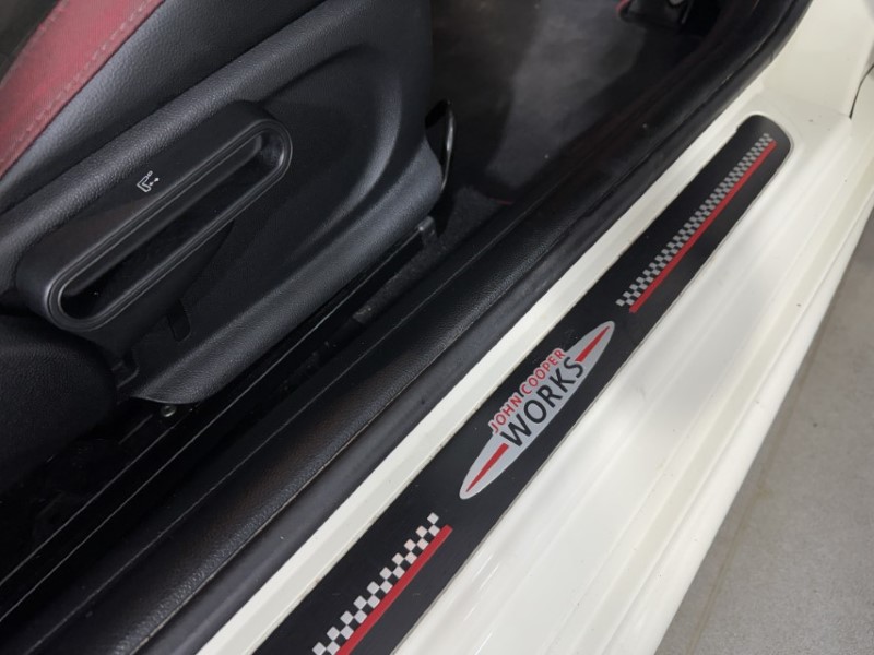 2017 (17) MINI HATCHBACK 2.0 John Cooper Works 3dr Auto 5274409