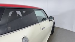 2017 (17) MINI HATCHBACK 2.0 John Cooper Works 3dr Auto 5274412