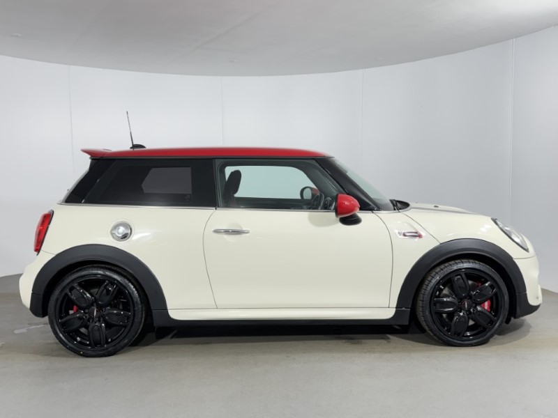 2017 (17) MINI HATCHBACK 2.0 John Cooper Works 3dr Auto 5274431