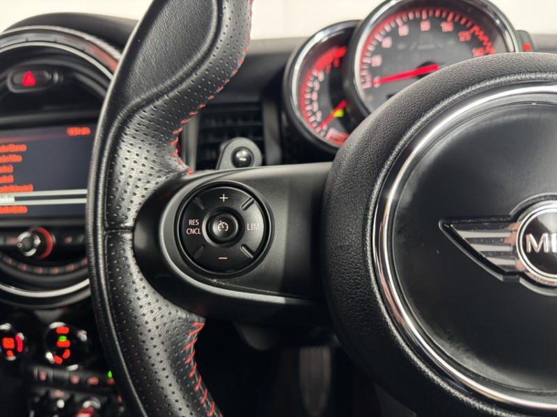 2017 (17) MINI HATCHBACK 2.0 John Cooper Works 3dr Auto 5274394