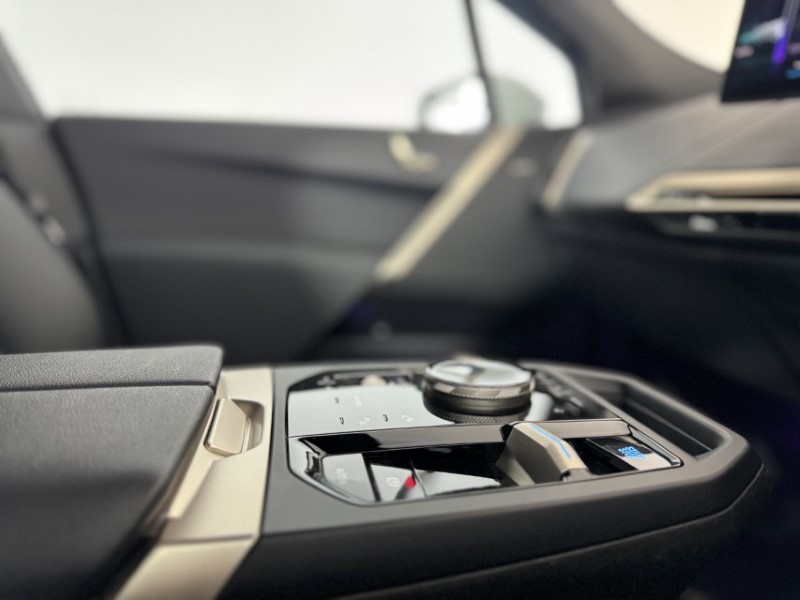 2022 (72) BMW iX 240kW xDrive40 M Sport Edition 76.6kWh 5dr Auto 5193754