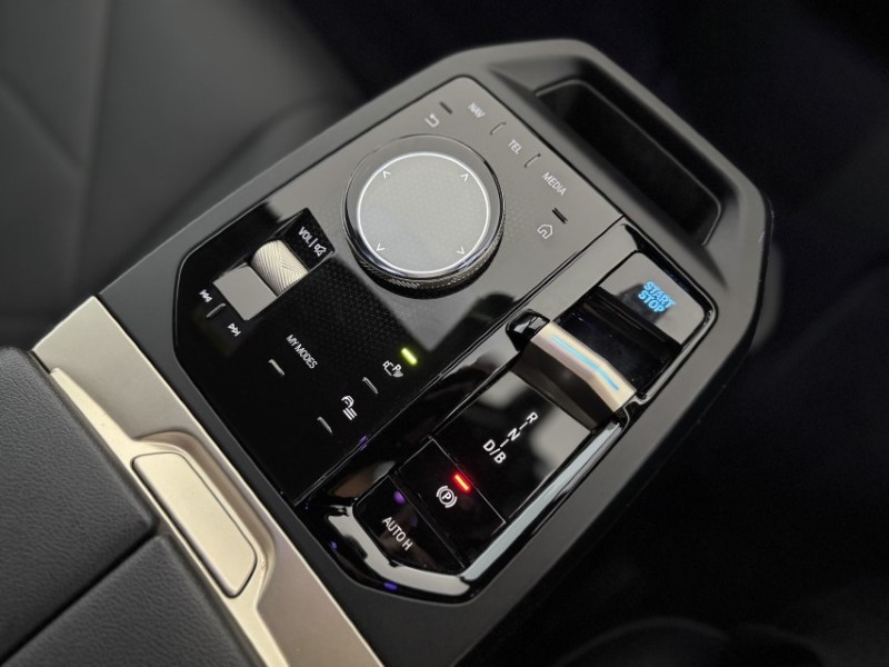 2022 (72) BMW iX 240kW xDrive40 M Sport Edition 76.6kWh 5dr Auto 5193751