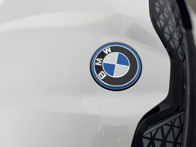 2022 (72) BMW iX 240kW xDrive40 M Sport Edition 76.6kWh 5dr Auto 5193770