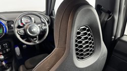 2020 (20) MINI CLUBMAN 1.5 Cooper Sport 6dr 5298107