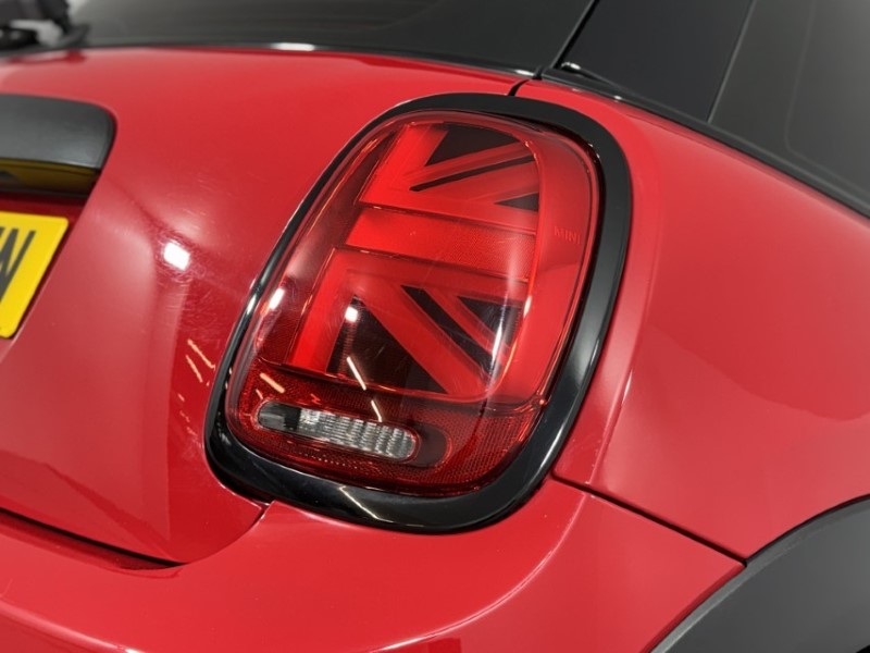 2020 (70) MINI HATCHBACK 1.5 One Classic II 3dr 5287097