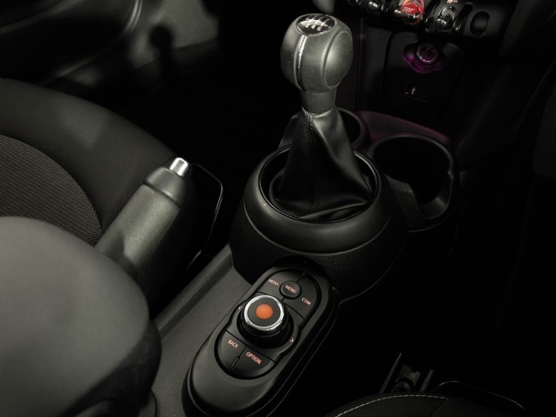 2020 (70) MINI HATCHBACK 1.5 One Classic II 3dr 5287077