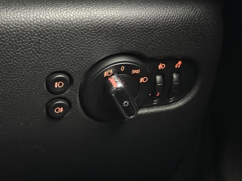 2020 (70) MINI HATCHBACK 1.5 One Classic II 3dr 5287084