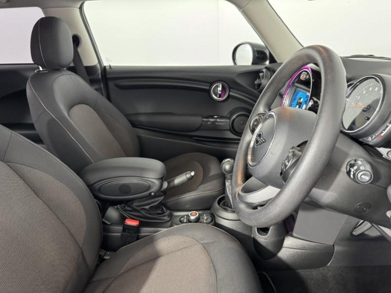 2020 (70) MINI HATCHBACK 1.5 One Classic II 3dr 5287089