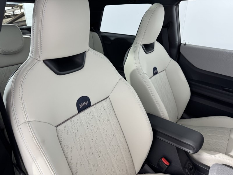 2025 (75) MINI COOPER 2.0 S Exclusive 3dr Auto 5277763