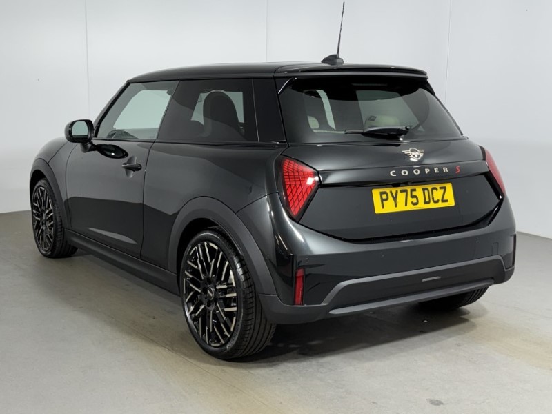 2025 (75) MINI COOPER 2.0 S Exclusive 3dr Auto