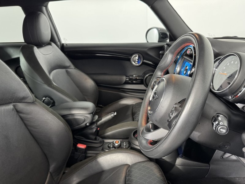 2020 (69) MINI HATCHBACK 2.0 Cooper S Sport II 3dr Auto 5244827