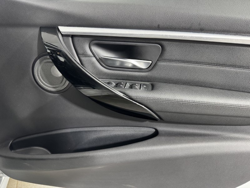 2018 (68) BMW 3 SERIES 320i xDrive M Sport Shadow Edition 4dr Step Auto 5239650