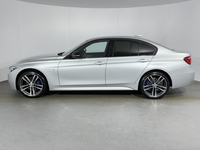 2018 (68) BMW 3 SERIES 320i xDrive M Sport Shadow Edition 4dr Step Auto 5239718
