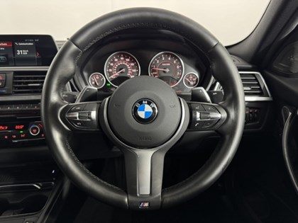 2018 (68) BMW 3 SERIES 320i xDrive M Sport Shadow Edition 4dr Step Auto