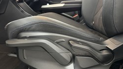 2023 (23) BMW 2 SERIES 220i MHT M Sport 5dr DCT 5236443