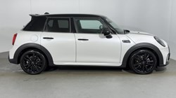 2023 (73) MINI HATCHBACK 1.5 Cooper Sport Premium 5dr Auto 5298838