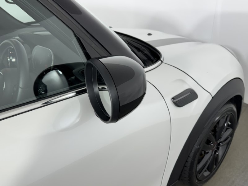 2023 (73) MINI HATCHBACK 1.5 Cooper Sport Premium 5dr Auto 5298807