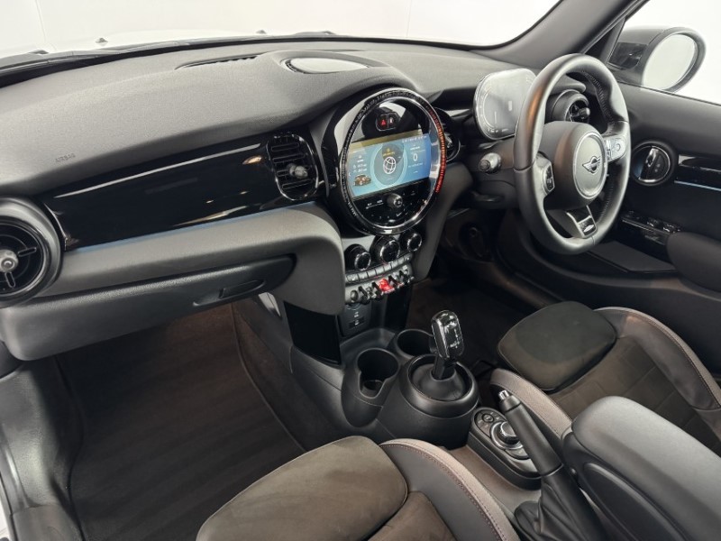 2023 (73) MINI HATCHBACK 1.5 Cooper Sport Premium 5dr Auto 5298778