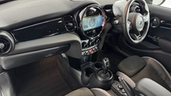 2023 (73) MINI HATCHBACK 1.5 Cooper Sport Premium 5dr Auto 5298778