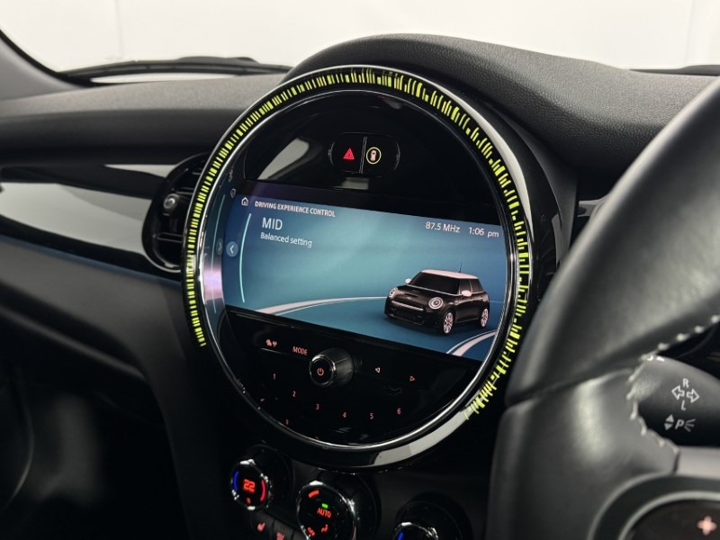 2023 (73) MINI HATCHBACK 1.5 Cooper Sport Premium 5dr Auto 5298798