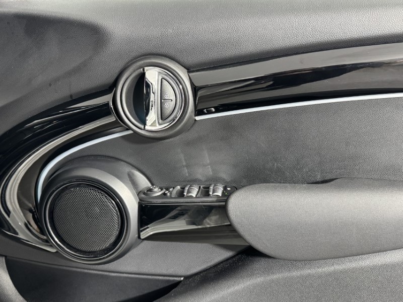 2023 (73) MINI HATCHBACK 1.5 Cooper Sport Premium 5dr Auto 5298755