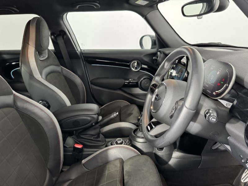 2023 (73) MINI HATCHBACK 1.5 Cooper Sport Premium 5dr Auto 5298749