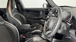 2023 (73) MINI HATCHBACK 1.5 Cooper Sport Premium 5dr Auto 5298749