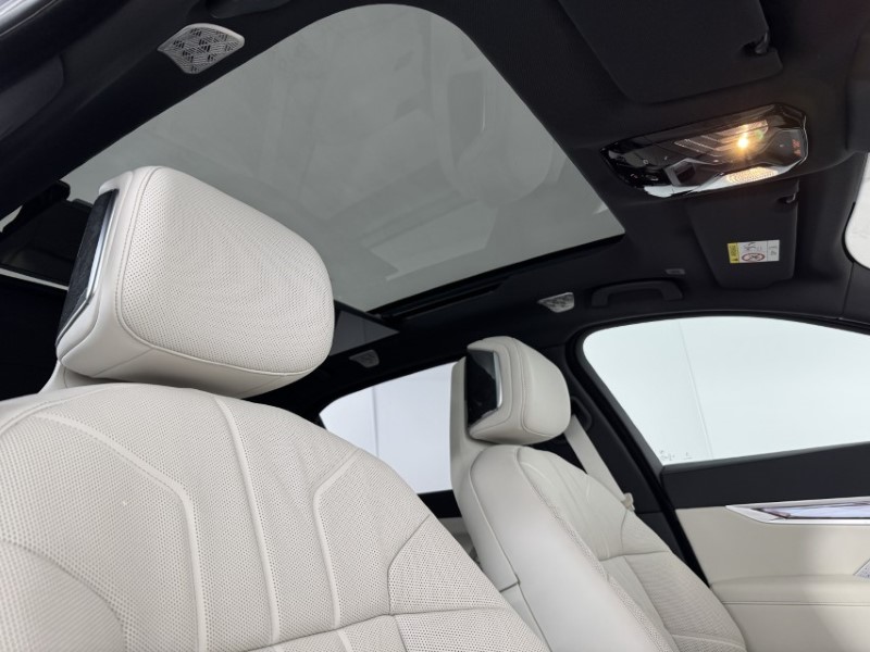 2024 (24) BMW 7 SERIES 750e xDrive M Sport 4dr Auto 5232551