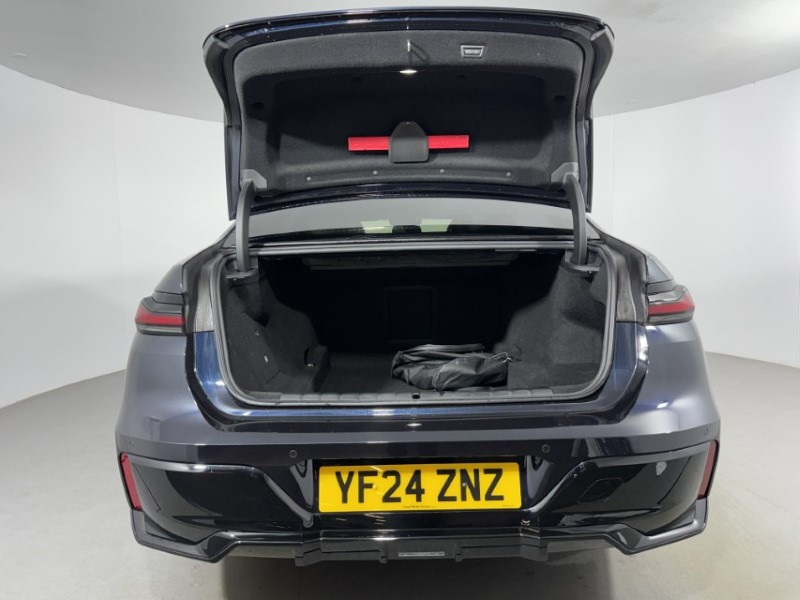 2024 (24) BMW 7 SERIES 750e xDrive M Sport 4dr Auto 5232578