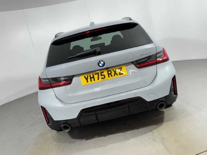 2025 (75) BMW 3 SERIES 320i M Sport 5dr Step Auto 5332643