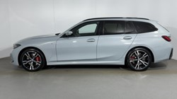 2025 (75) BMW 3 SERIES 320i M Sport 5dr Step Auto 5332666