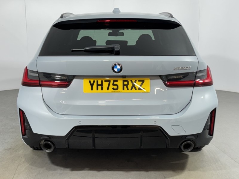 2025 (75) BMW 3 SERIES 320i M Sport 5dr Step Auto 5332673