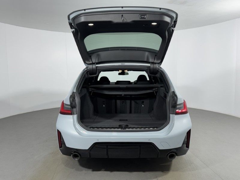 2025 (75) BMW 3 SERIES 320i M Sport 5dr Step Auto 5332645