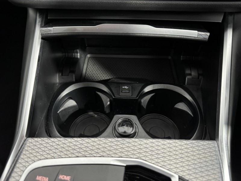 2025 (75) BMW 3 SERIES 320i M Sport 5dr Step Auto 5332612