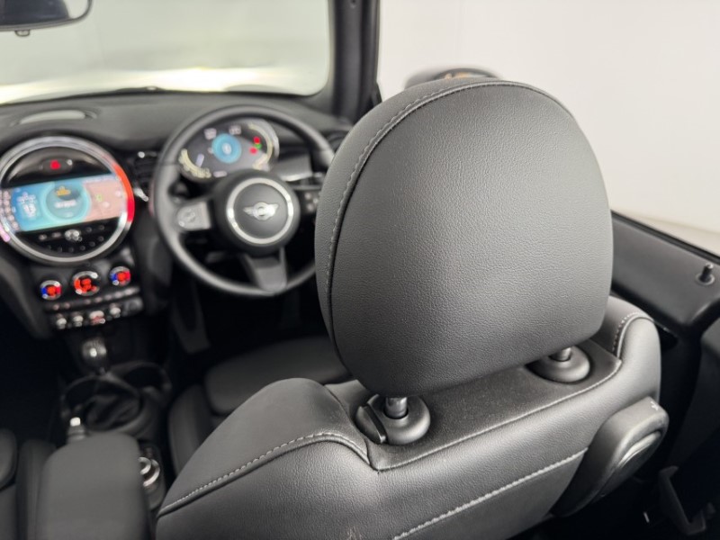 2021 (21) MINI CONVERTIBLE 1.5 Cooper Classic 2dr 5286691