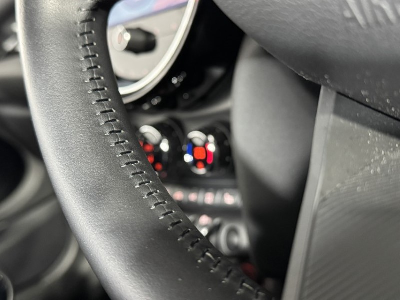 2021 (21) MINI CONVERTIBLE 1.5 Cooper Classic 2dr 5286649