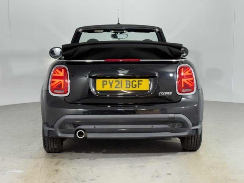 2021 (21) MINI CONVERTIBLE 1.5 Cooper Classic 2dr 5286675