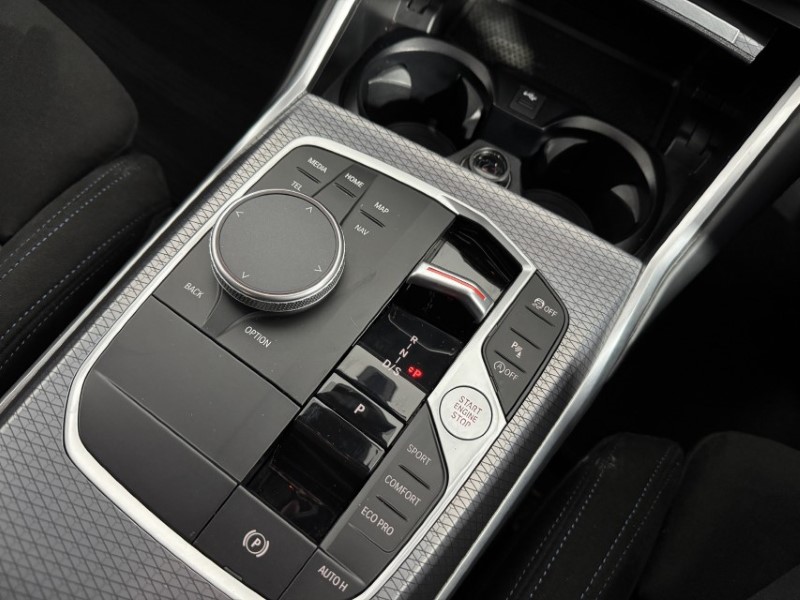 2025 (75) BMW 3 SERIES 320i M Sport 5dr Step Auto 5339276