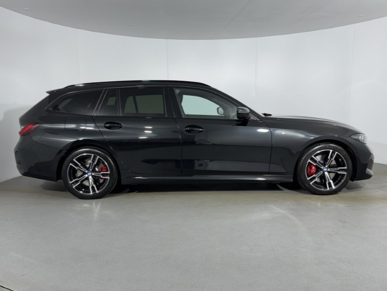 2025 (75) BMW 3 SERIES 320i M Sport 5dr Step Auto 5339448