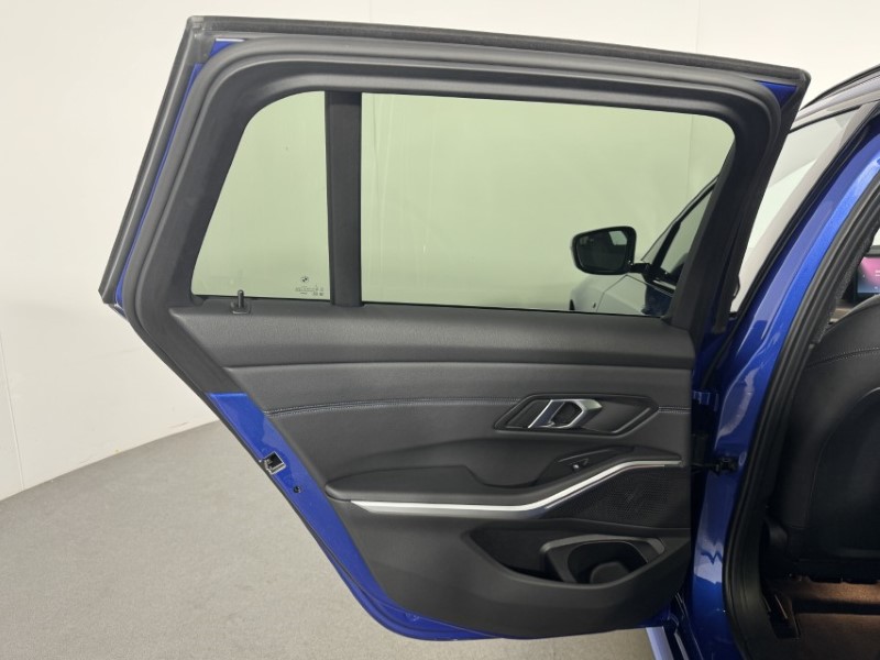 2024 (24) BMW 3 SERIES 320i M Sport 5dr Step Auto 5282200