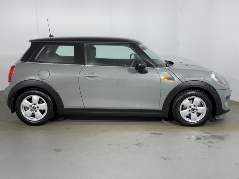 2017 (67) MINI HATCHBACK 1.5 Cooper 3dr 5257585