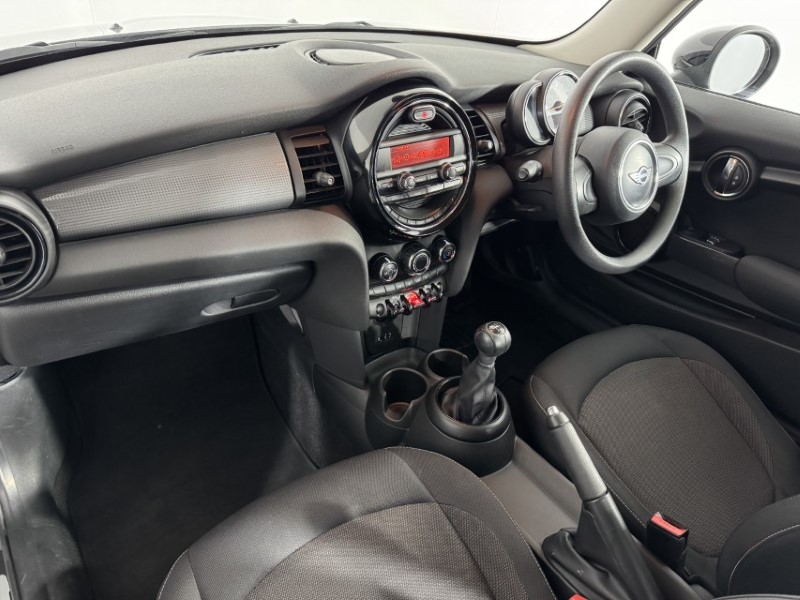 2017 (67) MINI HATCHBACK 1.5 Cooper 3dr 5257538