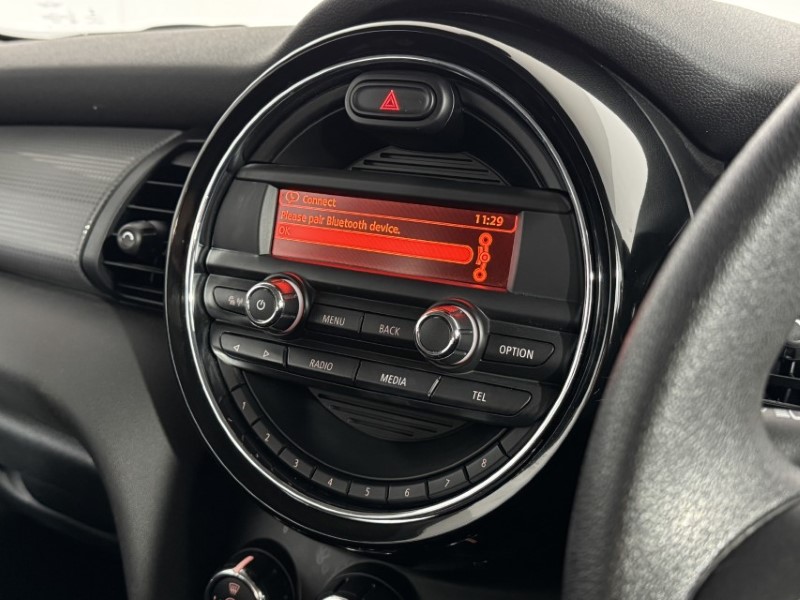 2017 (67) MINI HATCHBACK 1.5 Cooper 3dr 5257507