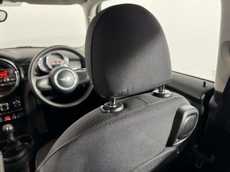 2017 (67) MINI HATCHBACK 1.5 Cooper 3dr 5257536